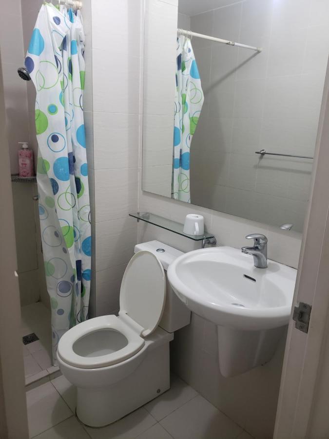 Sutherland Tower Acqua Private Residences Mandaluyong Bagian luar foto